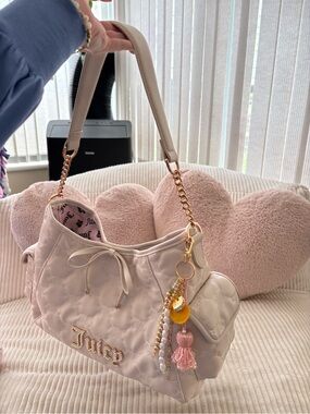 Juicy Couture Cream Quilted Shoulder Bag